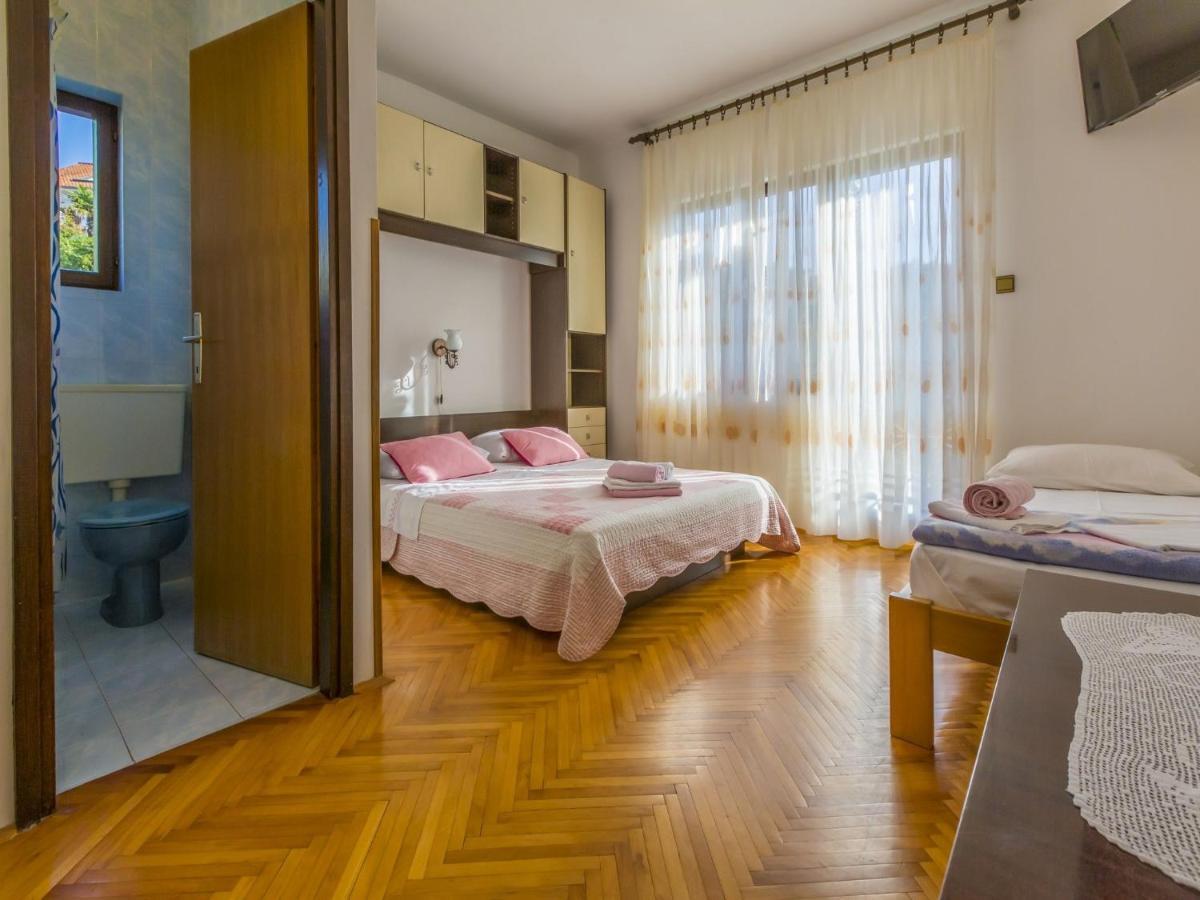 Rooms Zeljka 2 ซริกเวนิซา ภายนอก รูปภาพ